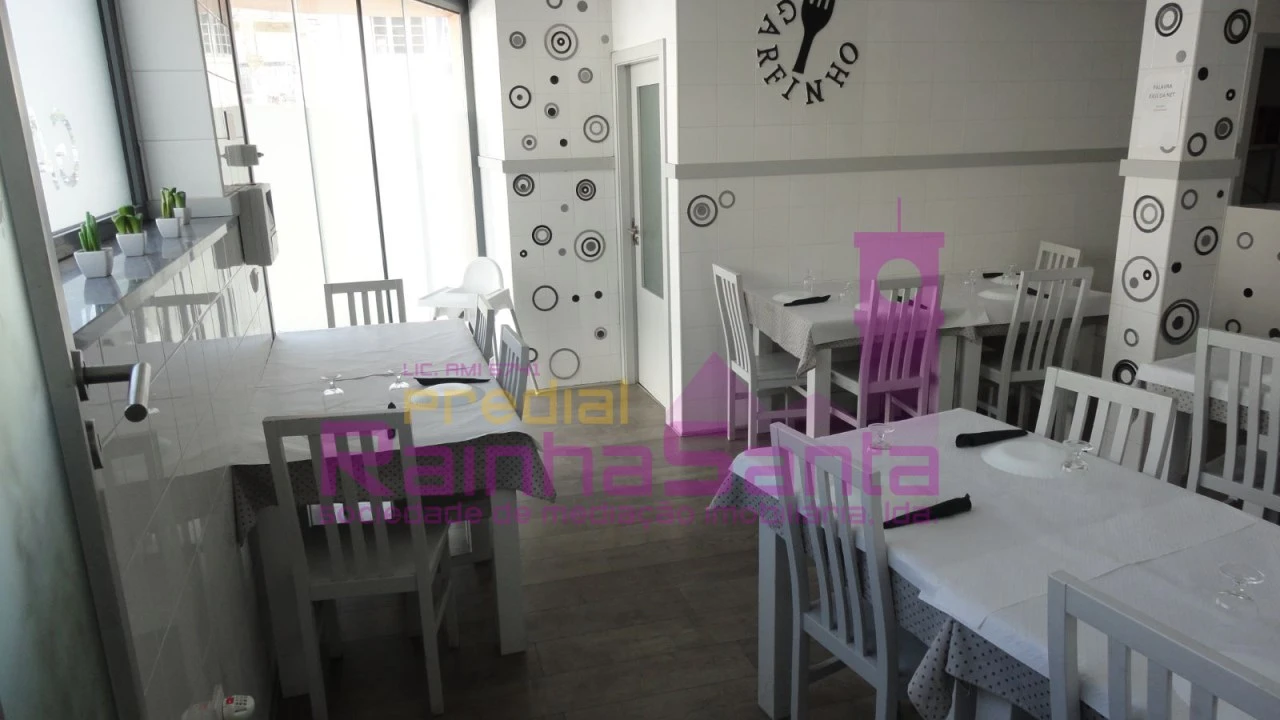 Negócio para Venda em Vila Nova de Anços Foto 3