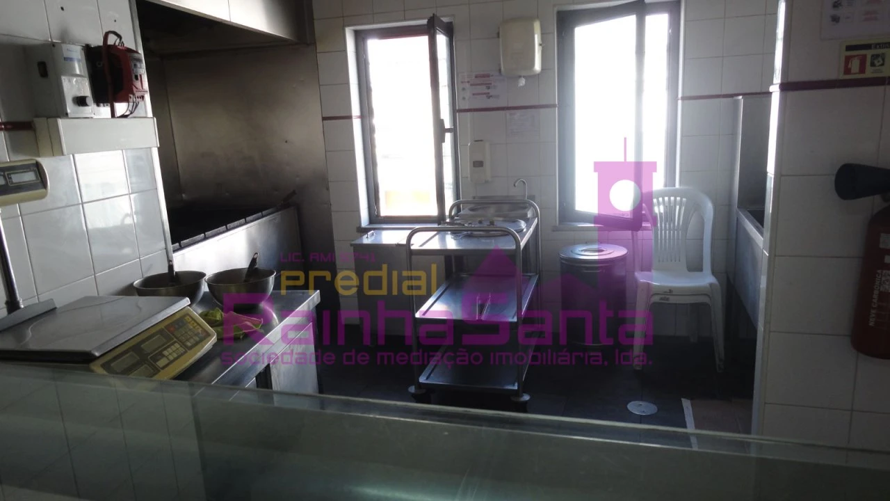 Negócio para Venda em Vila Nova de Anços Foto 8