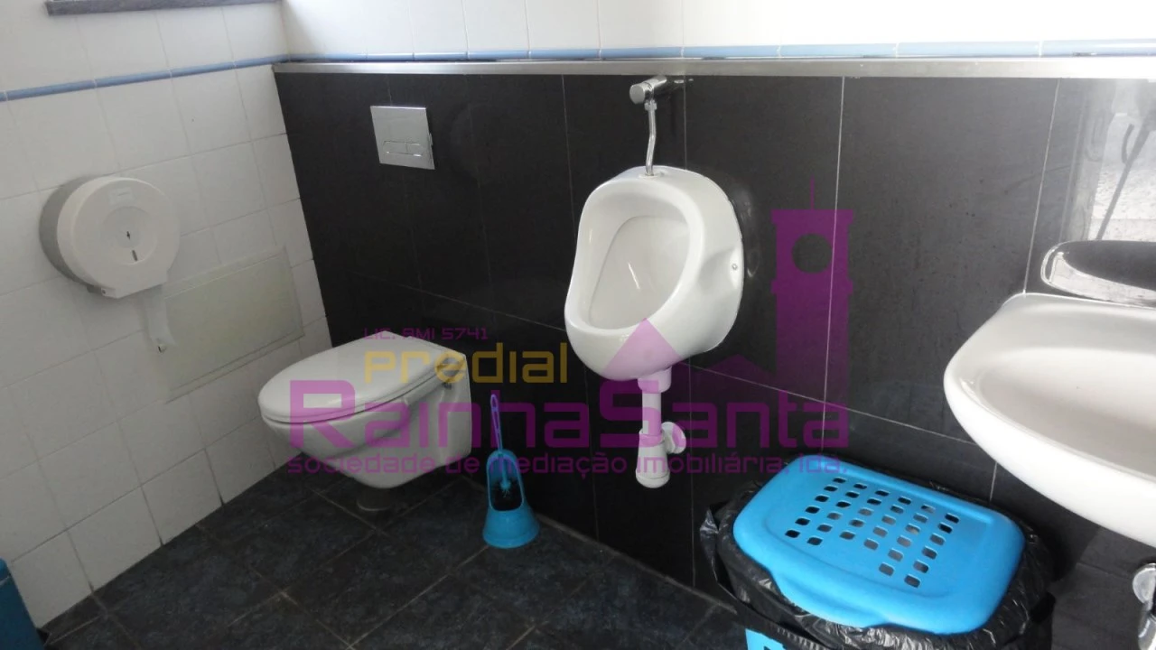 Negócio para Venda em Vila Nova de Anços Foto 12