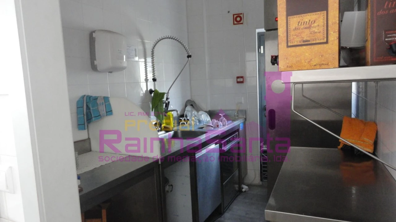 Negócio para Venda em Vila Nova de Anços Foto 14