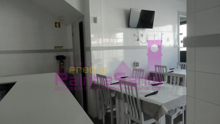 Negócio para Venda em Vila Nova de Anços Foto 6