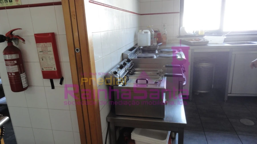 Negócio para Venda em Vila Nova de Anços Foto 9