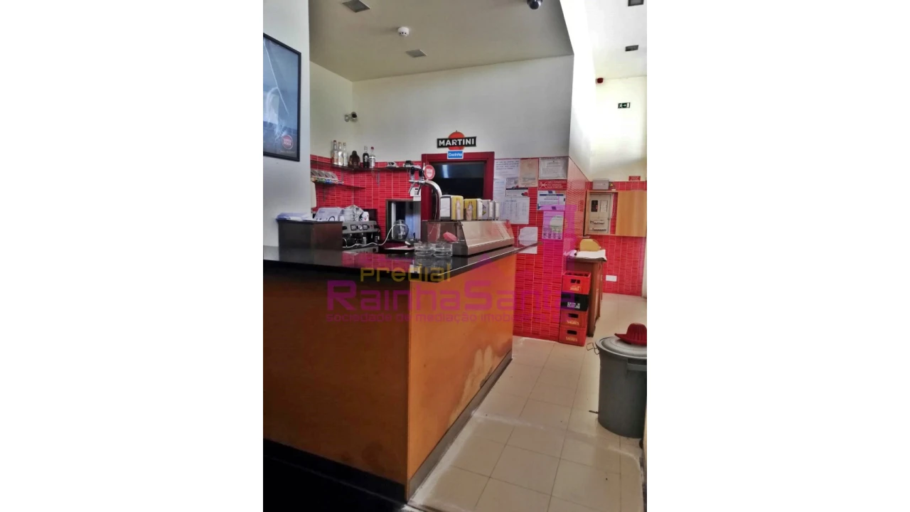 Loja para Venda em Sé Nova, Santa Cruz, Almedina e São Bartolomeu Foto 3