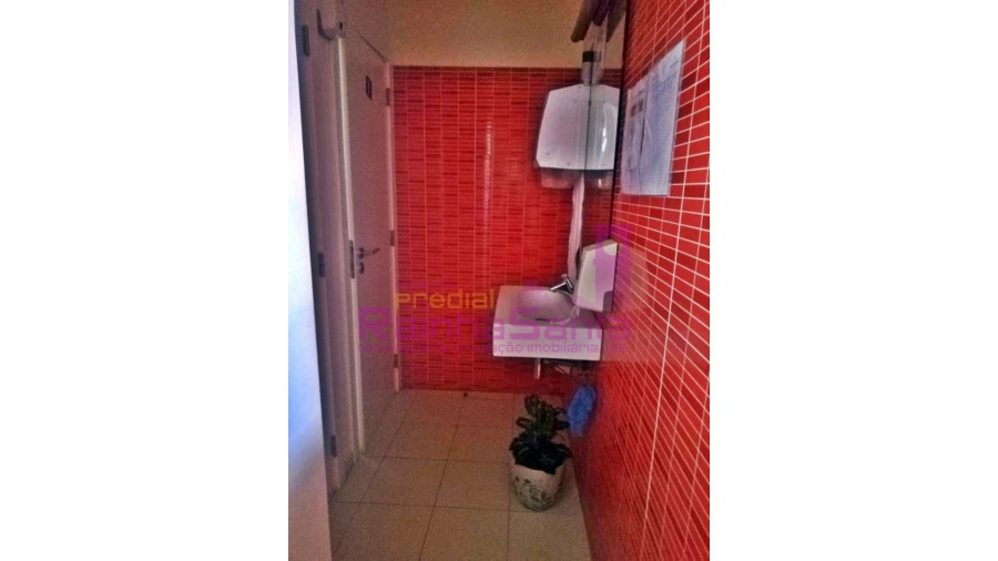 Loja para Venda em Sé Nova, Santa Cruz, Almedina e São Bartolomeu Foto 6