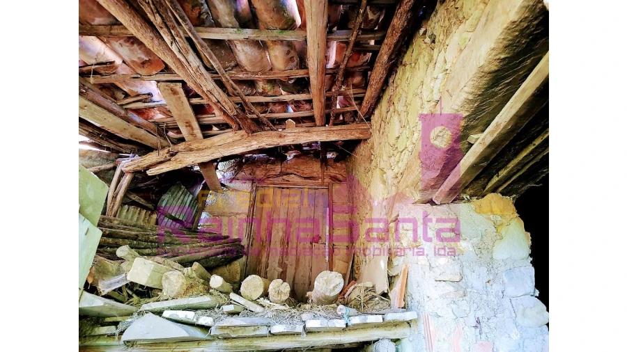 Quinta T4 para Venda em Arrifana Foto 8