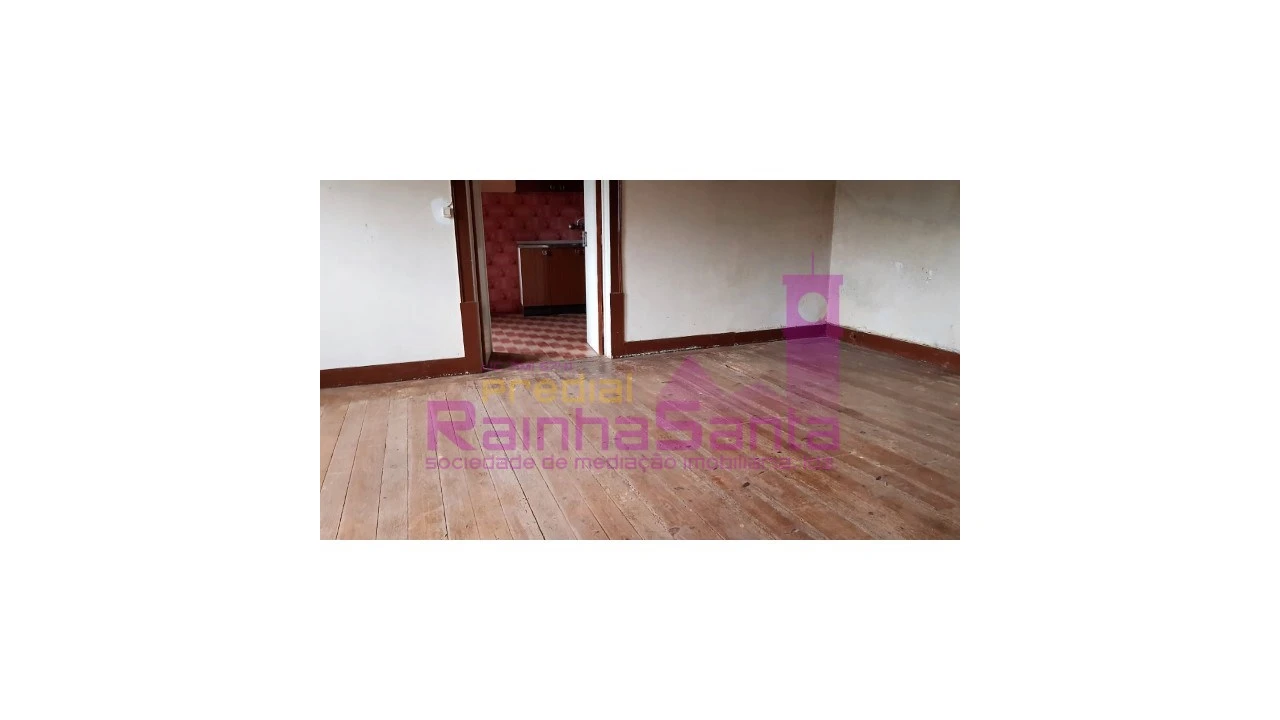 Moradia T3 para Venda em Poiares (Santo Andre) Foto 7