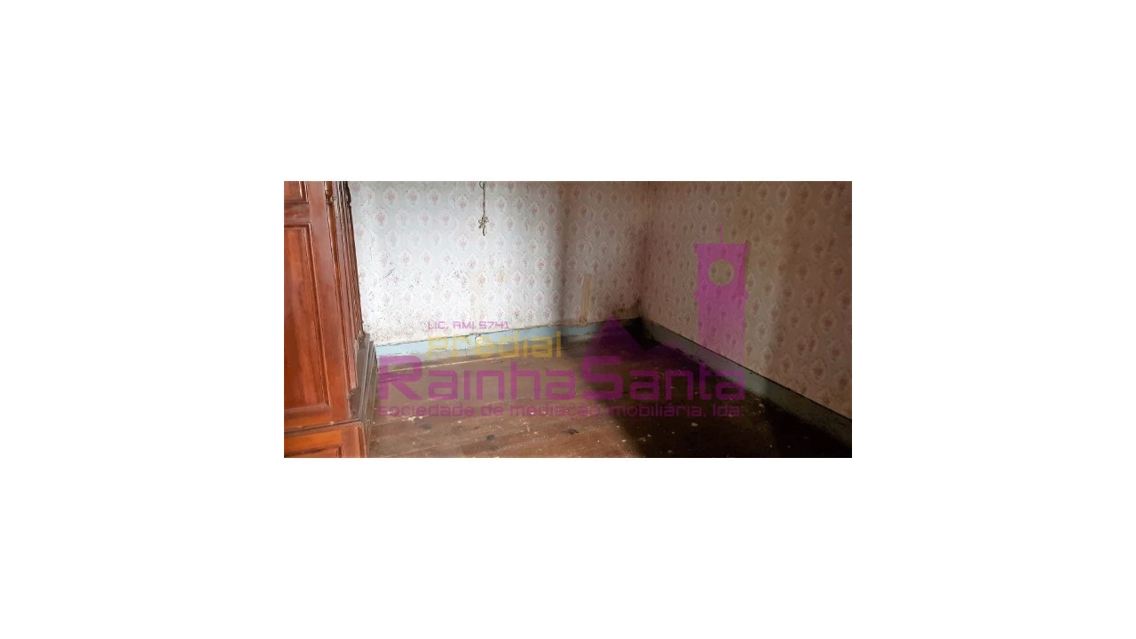 Moradia T3 para Venda em Poiares (Santo Andre) Foto 10