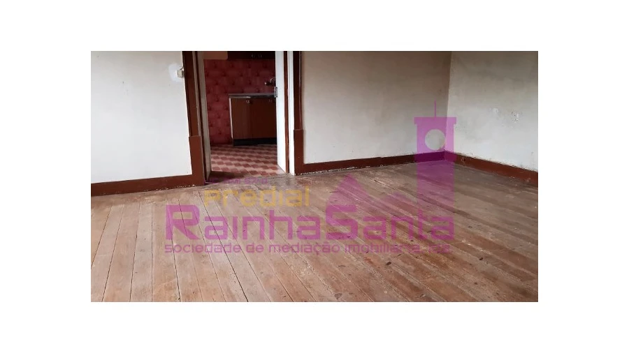 Moradia T3 para Venda em Poiares (Santo Andre) Foto 7