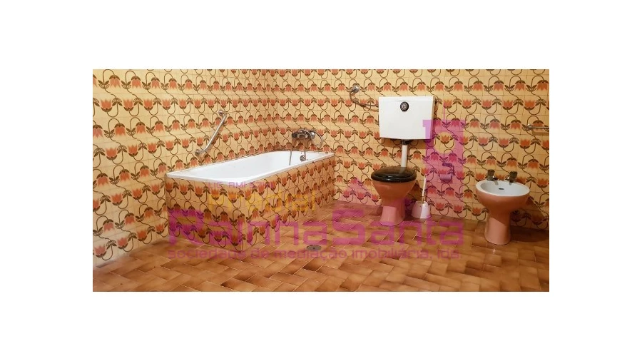 Moradia T3 para Venda em Poiares (Santo Andre) Foto 8