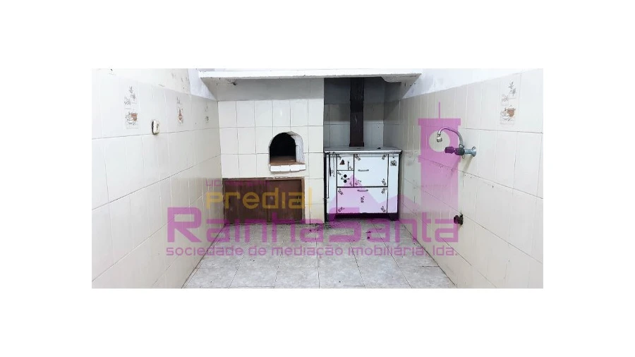 Moradia T3 para Venda em Poiares (Santo Andre) Foto 12