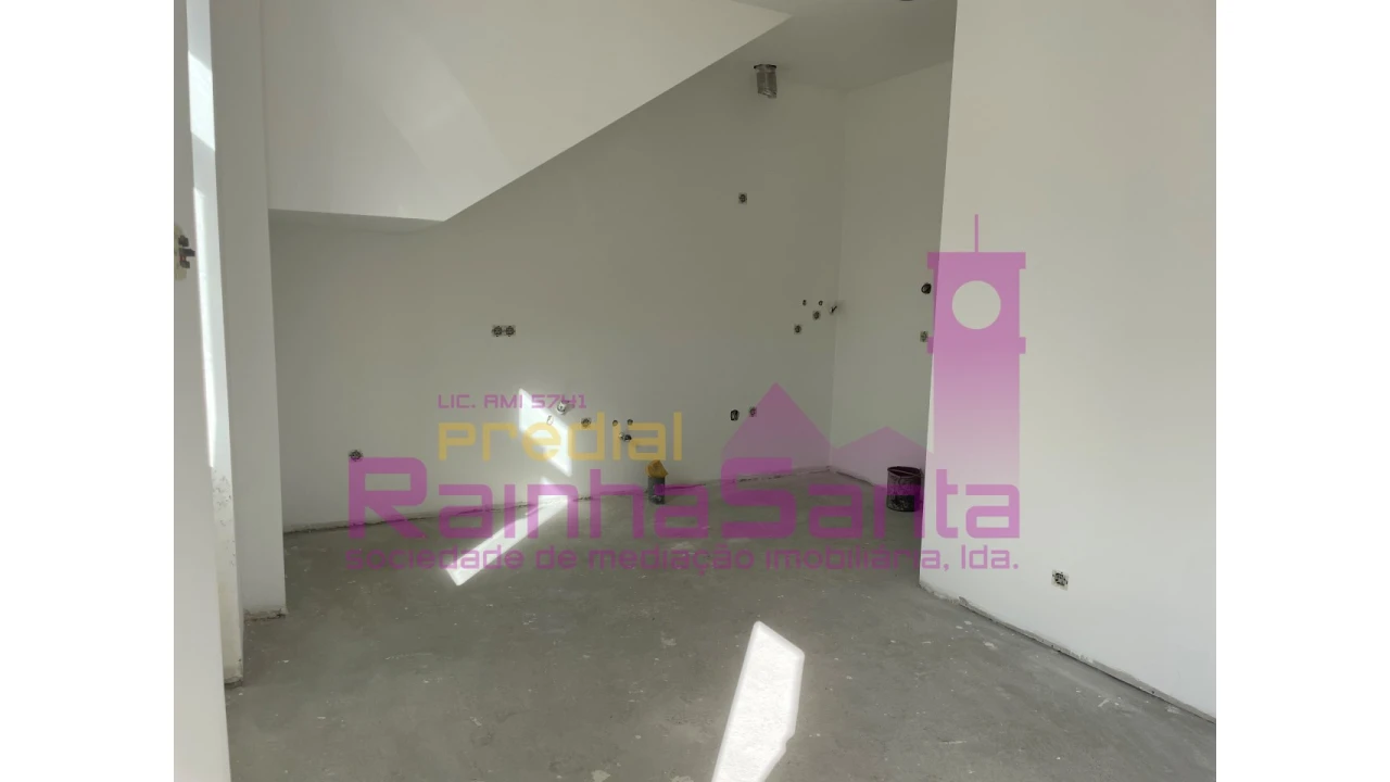 Prédio para Venda em Vila Cova de Alva e Anseriz Foto 15