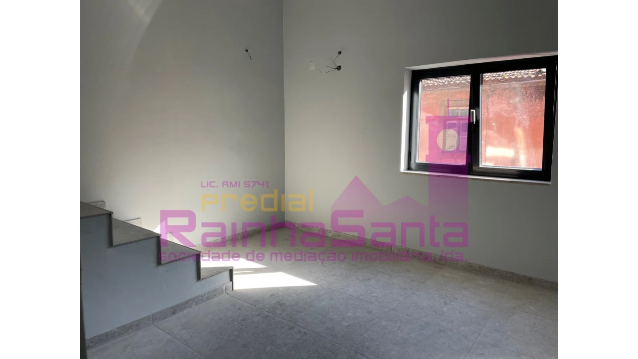 Prédio para Venda em Vila Cova de Alva e Anseriz Foto 12