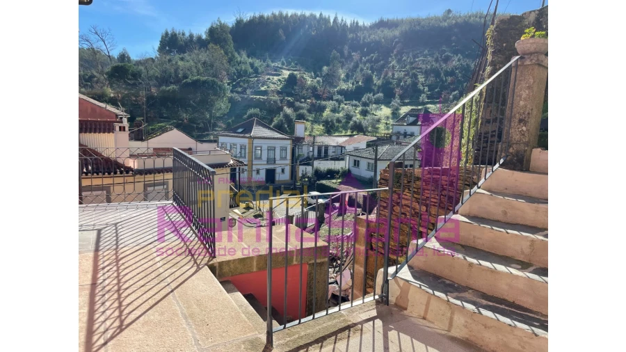 Prédio para Venda em Vila Cova de Alva e Anseriz Foto 23