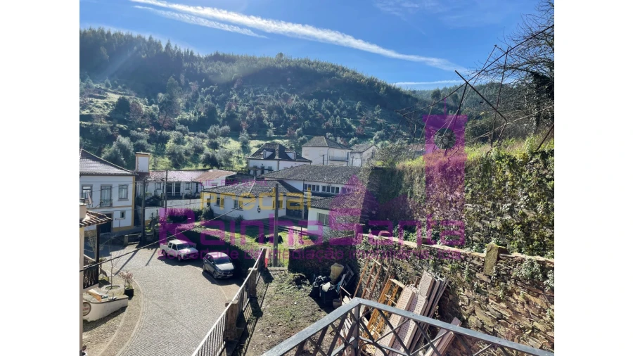Prédio para Venda em Vila Cova de Alva e Anseriz Foto 24