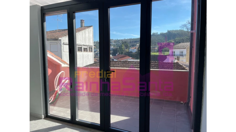 Prédio para Venda em Vila Cova de Alva e Anseriz Foto 22