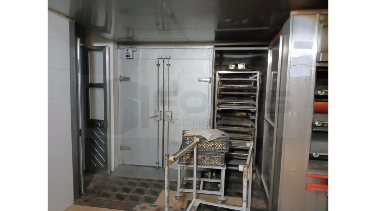 Negócio para Cedência de Quotas em Salreu Foto 11