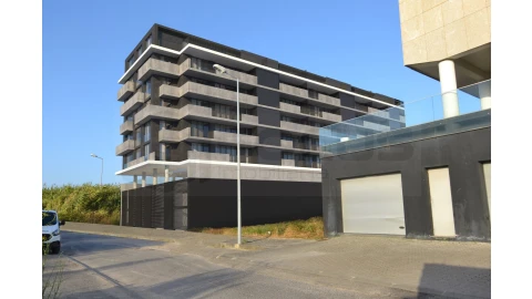 Apartamento T3 para Venda em Glória e Vera Cruz