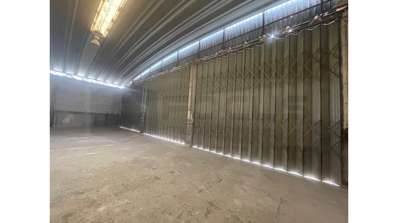 Armazém para Venda em Avelãs de Caminho Foto 24