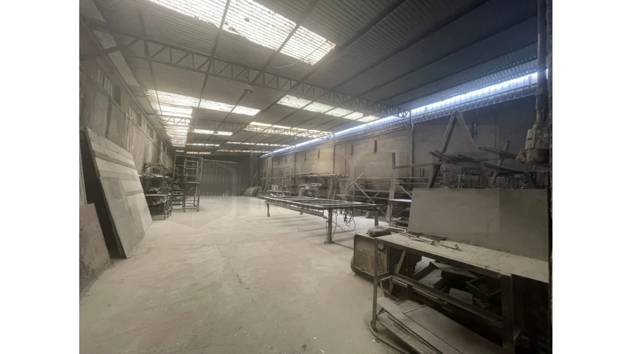 Armazém para Venda em Avelãs de Caminho Foto 15