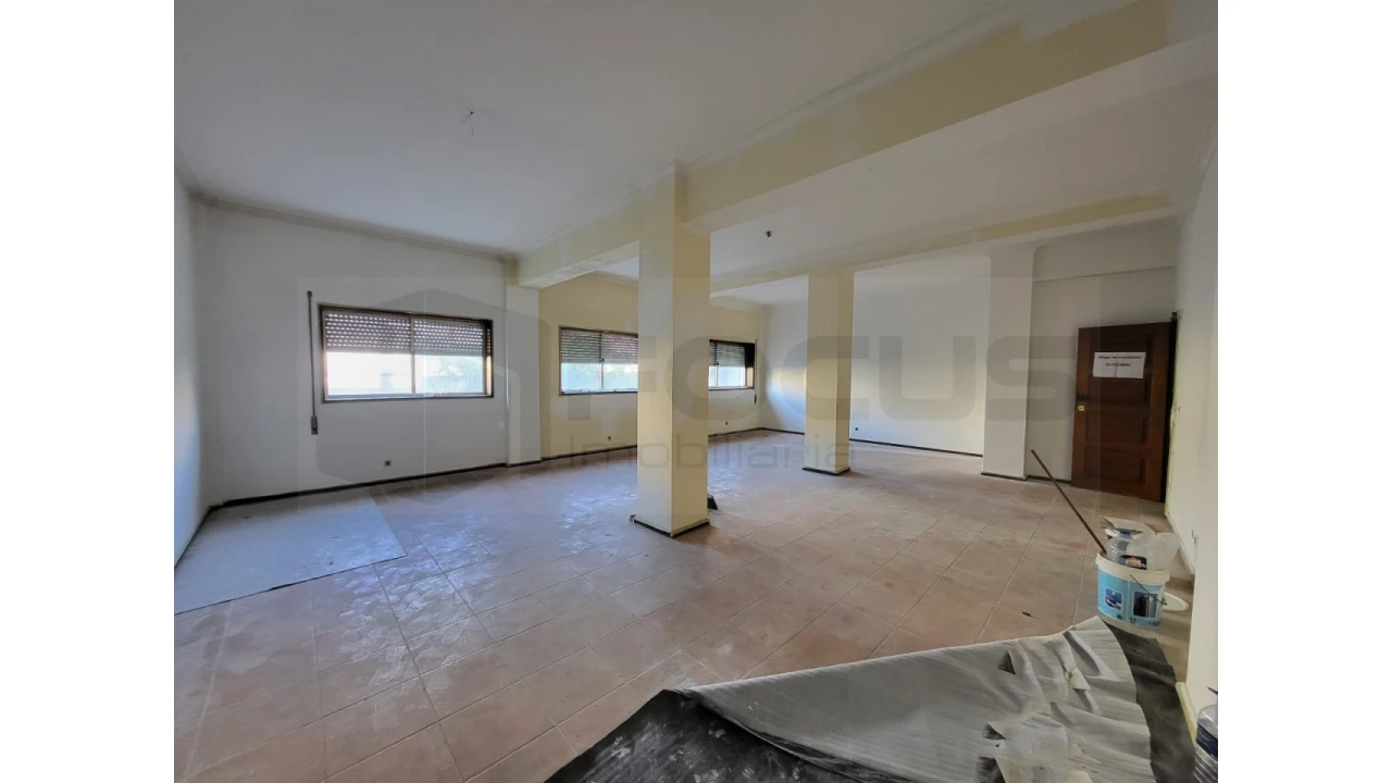 Escritório para Arrendamento em Ílhavo (São Salvador) Foto 3