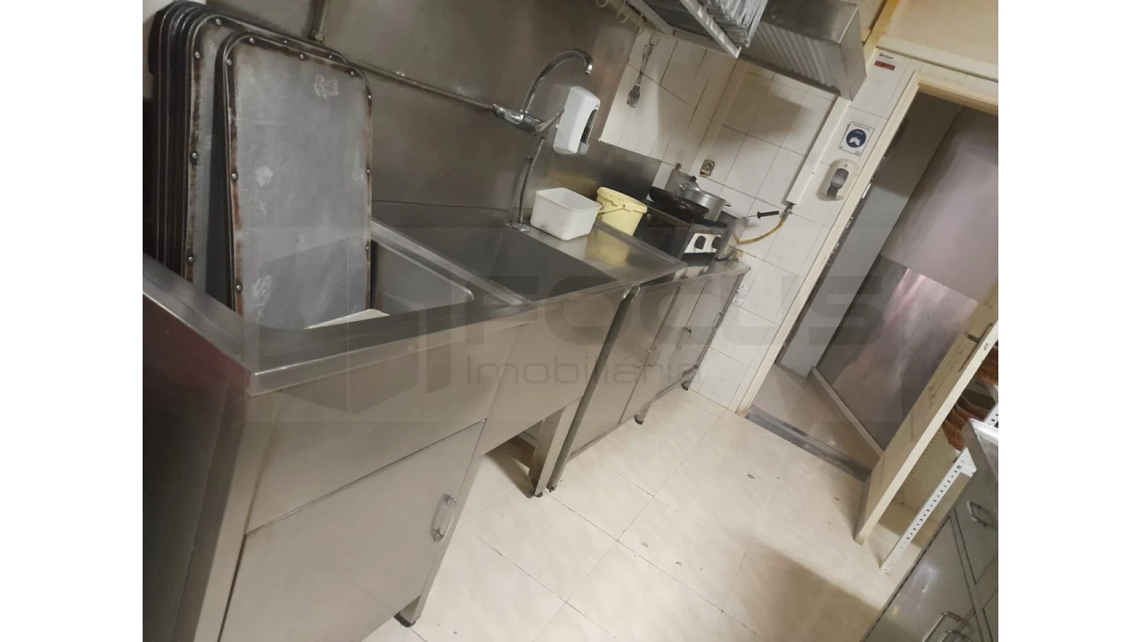 Negócio para Venda em Castelo Branco Foto 12