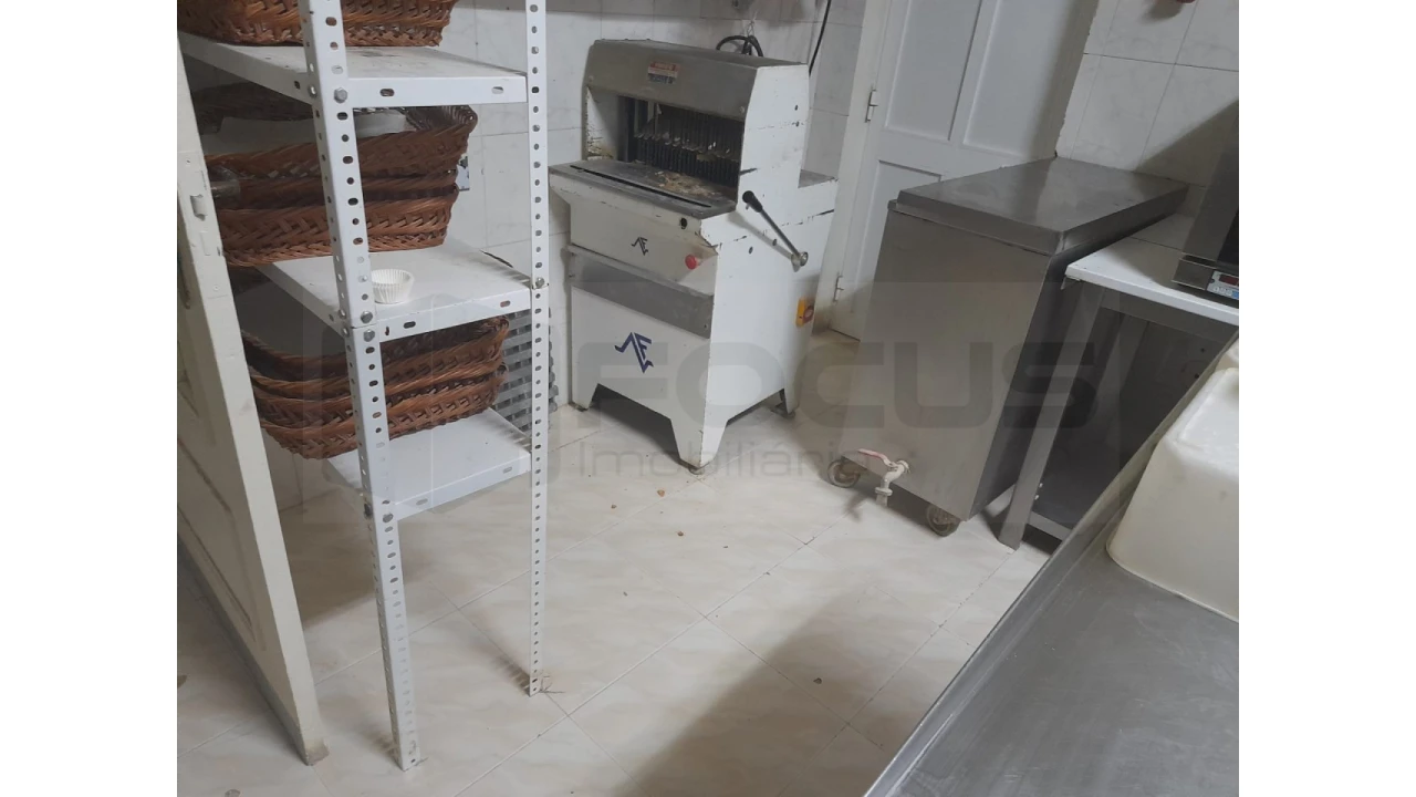 Negócio para Venda em Castelo Branco Foto 14