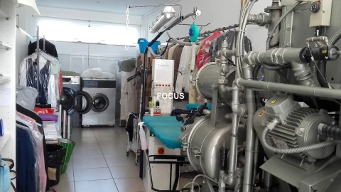 Loja para Cedência de Quotas em Esgueira