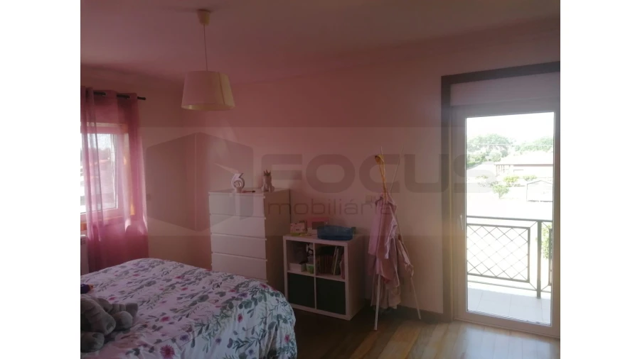 Moradia T4 para Venda em Fermentelos Foto 13