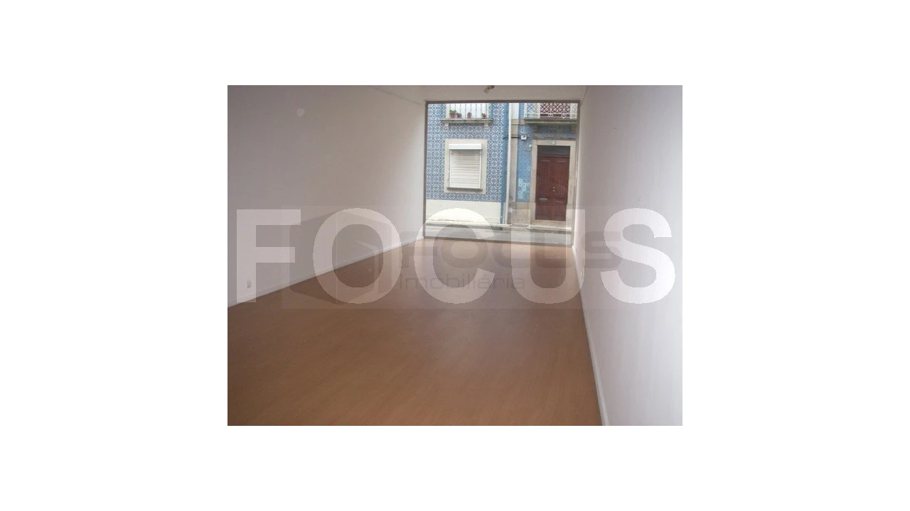 Loja para Arrendamento em Glória e Vera Cruz Foto 1