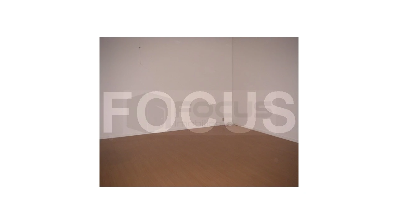 Loja para Arrendamento em Glória e Vera Cruz Foto 2