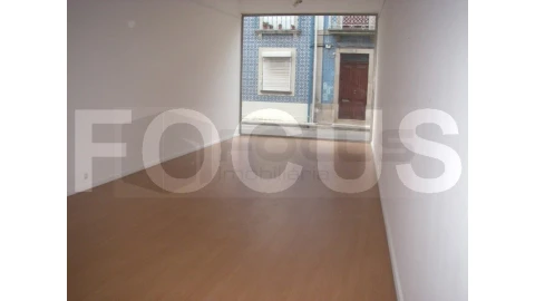 Loja para Arrendamento em Glória e Vera Cruz