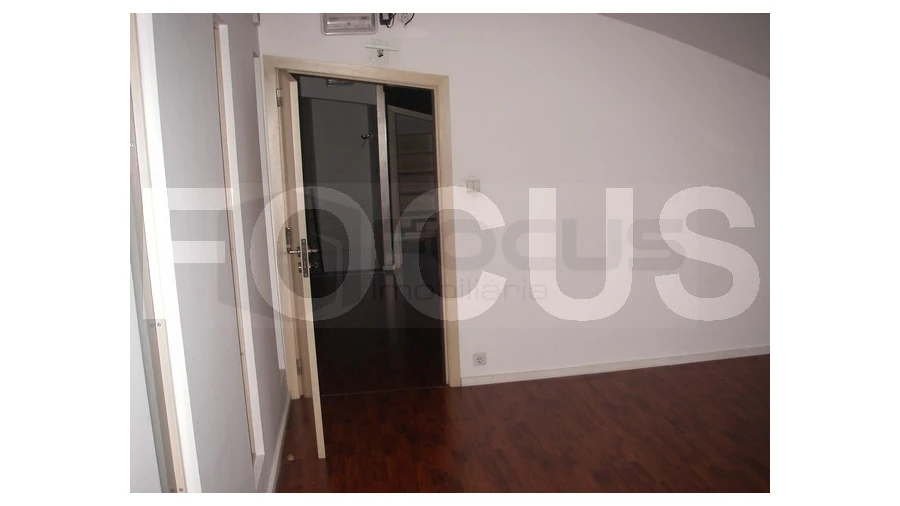 Loja para Arrendamento em Glória e Vera Cruz Foto 6