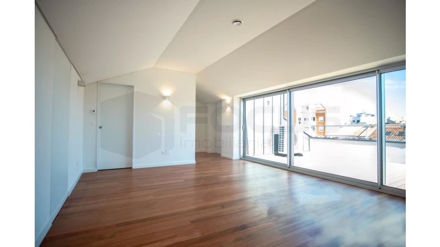 Moradia T4 para Venda em Glória e Vera Cruz Foto 9