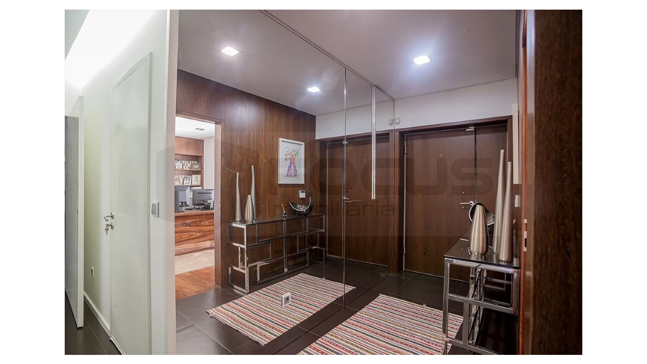 Moradia T3 para Venda em Salreu Foto 11