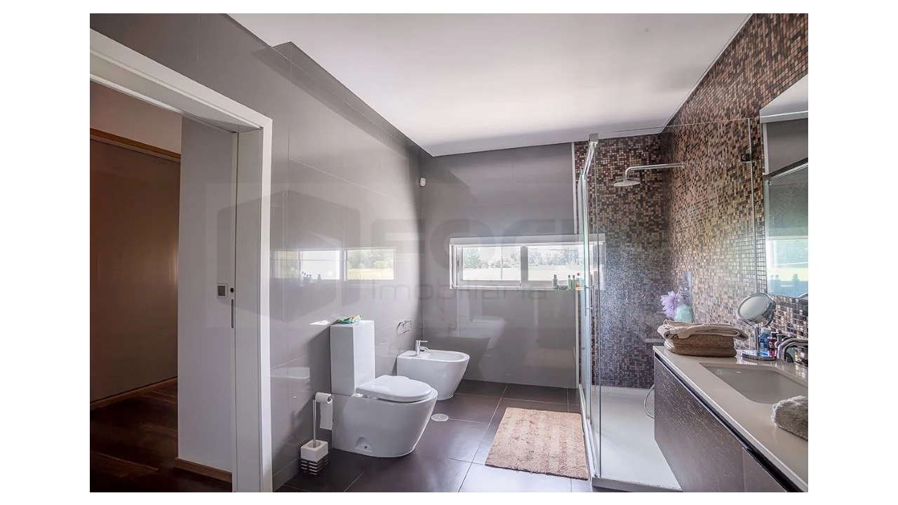 Moradia T3 para Venda em Salreu Foto 25