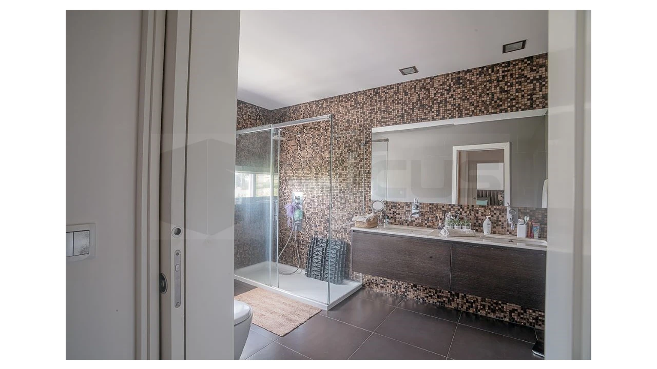 Moradia T3 para Venda em Salreu Foto 26