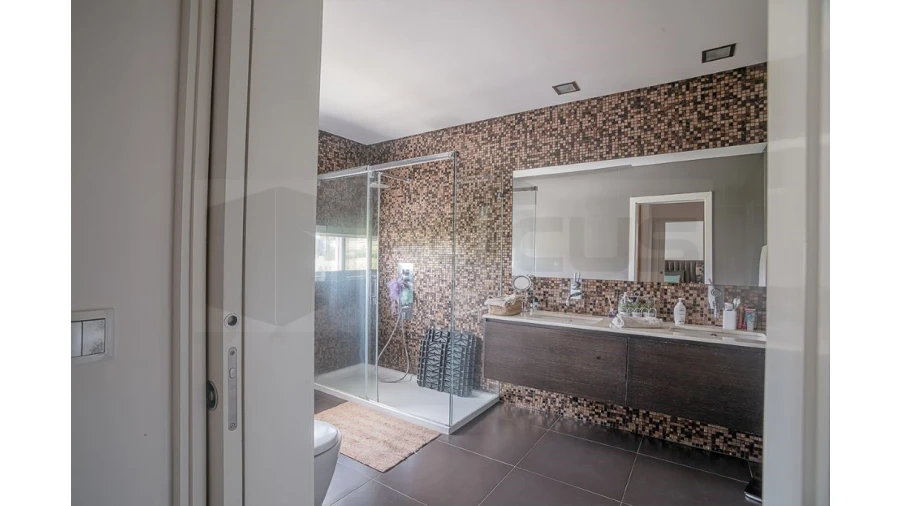 Moradia T3 para Venda em Salreu Foto 26