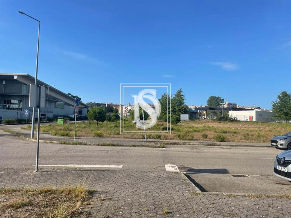Terreno para Venda em Santa Maria da Feira, Travanca, Sanfins e Espargo Foto 10