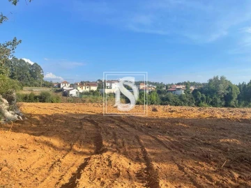 Terreno para Venda em Santa Maria da Feira, Travanca, Sanfins e Espargo