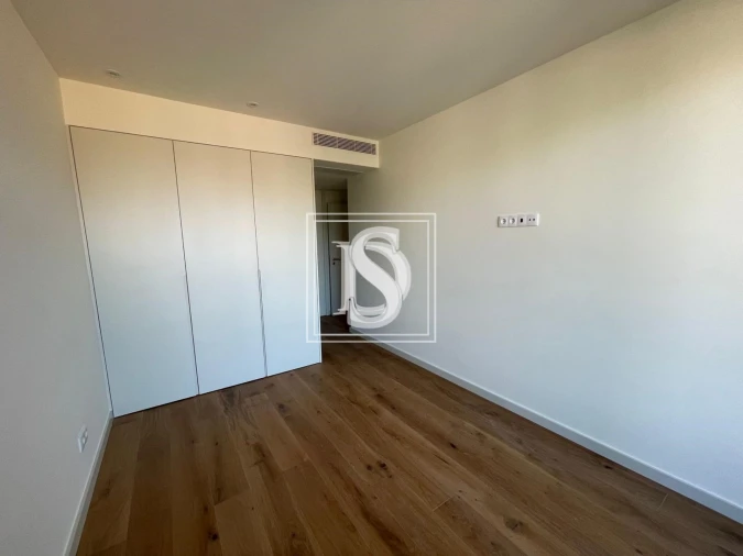 Apartamento T2 para Venda em Oliveira do Douro Foto 2