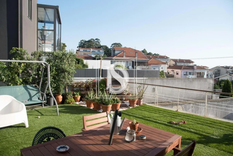 Moradia T6 para Venda em Santa Marinha e São Pedro da Afurada Foto 22