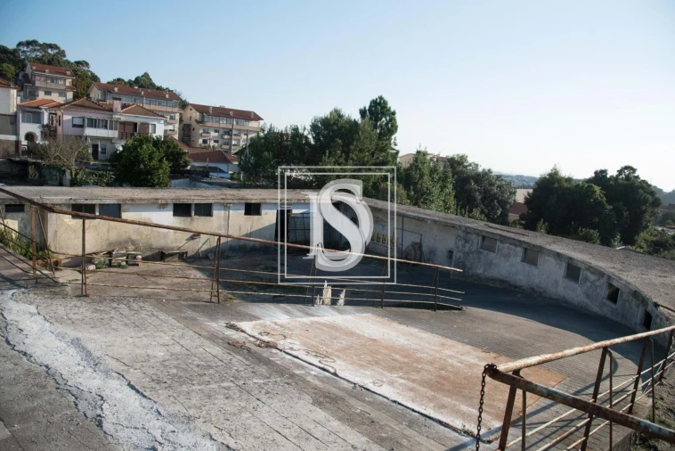 Moradia T6 para Venda em Santa Marinha e São Pedro da Afurada Foto 15