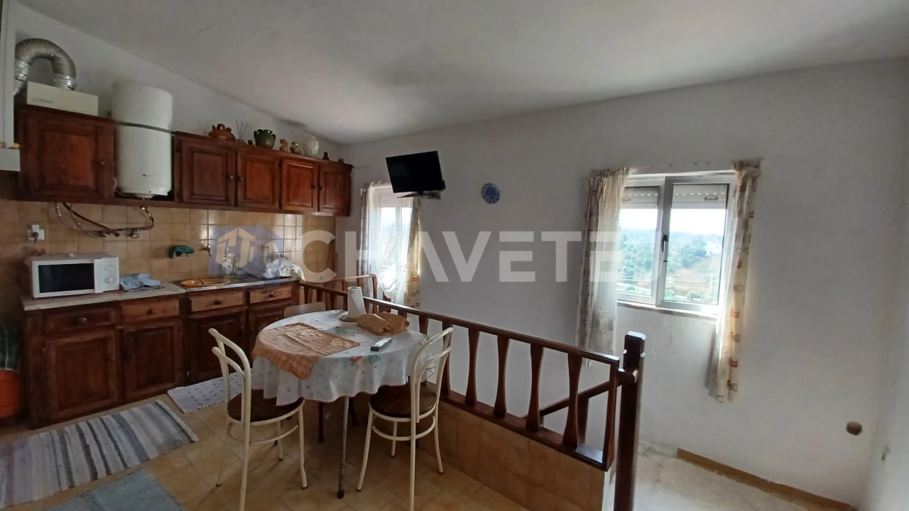 Moradia T1 para Venda em Além da Ribeira e Pedreira Foto 10