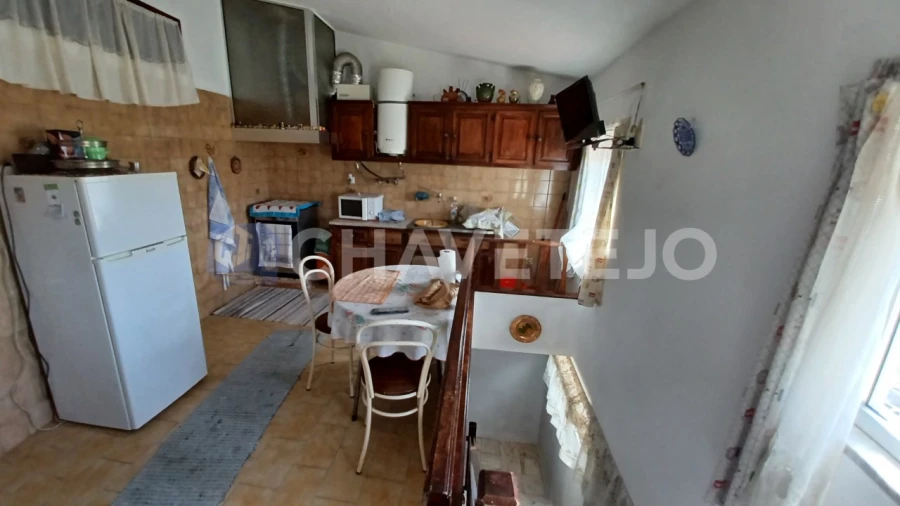 Moradia T1 para Venda em Além da Ribeira e Pedreira Foto 11