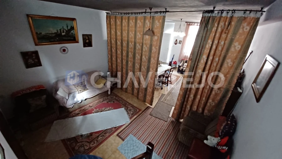 Moradia T1 para Venda em Além da Ribeira e Pedreira Foto 12