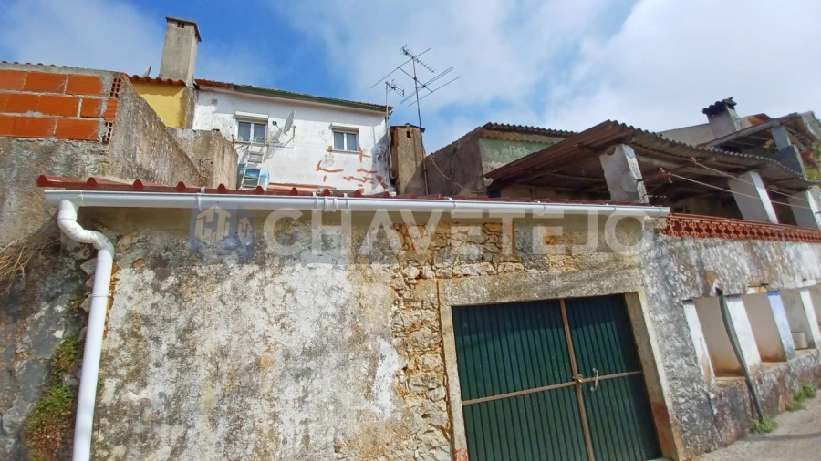 Moradia T1 para Venda em Além da Ribeira e Pedreira Foto 15