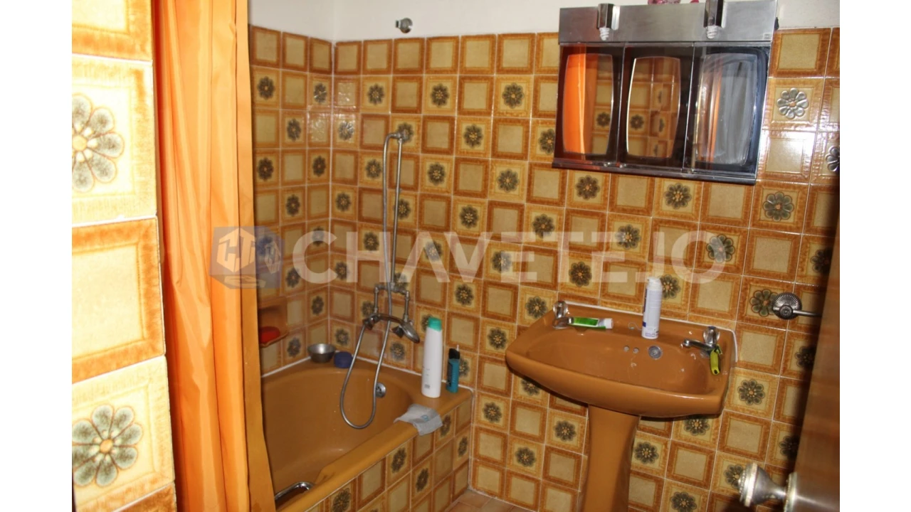 Negócio para Venda em Carregueiros Foto 13