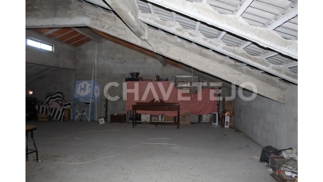 Negócio para Venda em Carregueiros Foto 19