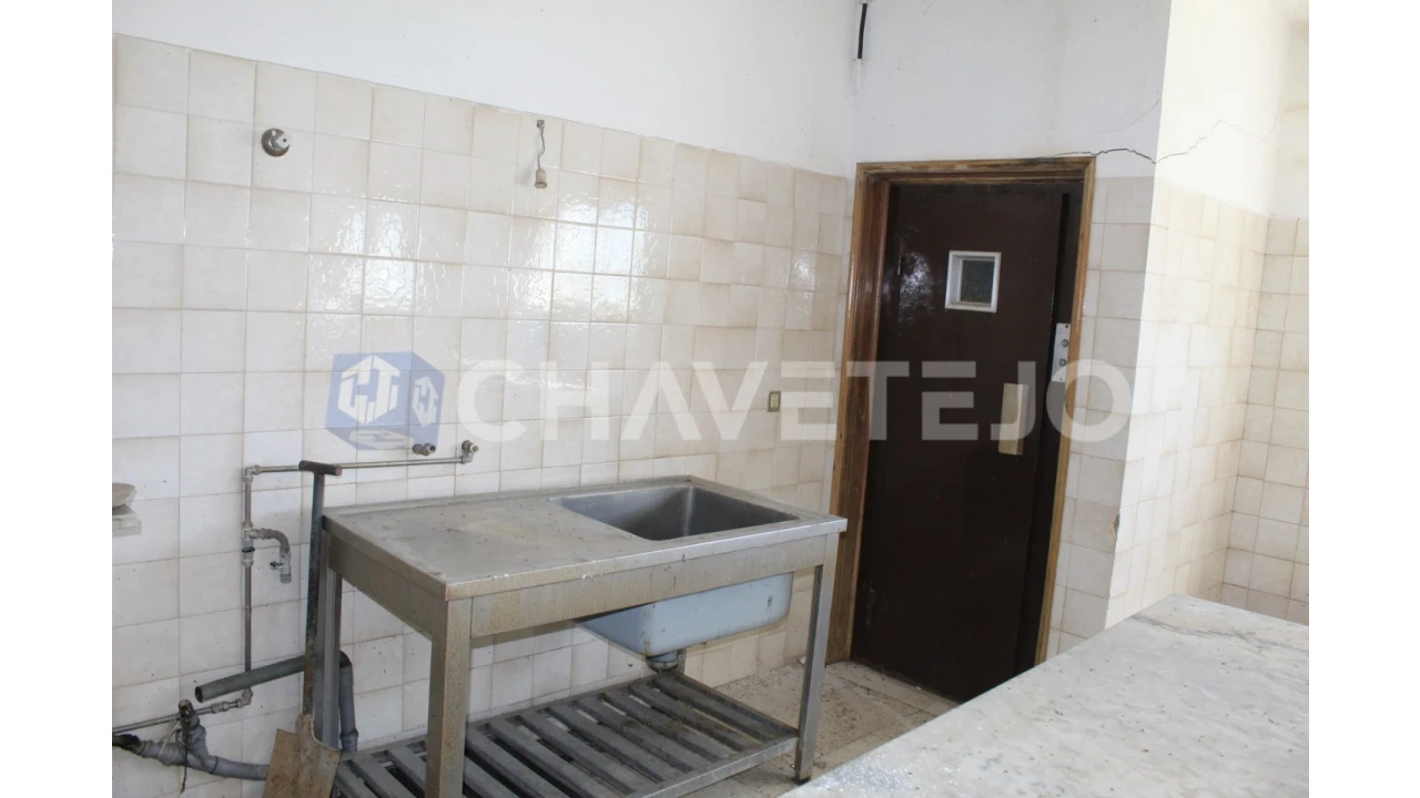 Negócio para Venda em Carregueiros Foto 30