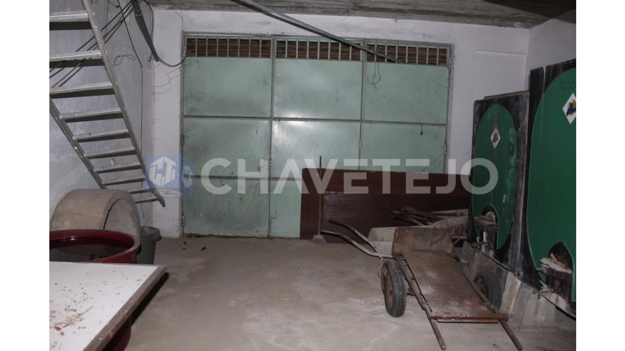 Negócio para Venda em Carregueiros Foto 32